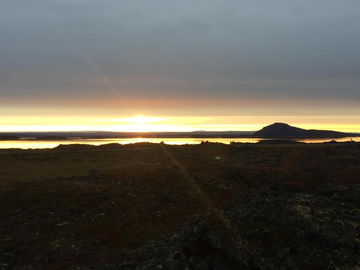 Slow Travel Myvatn - Þufa - Private Homestay Eksteriør bilde